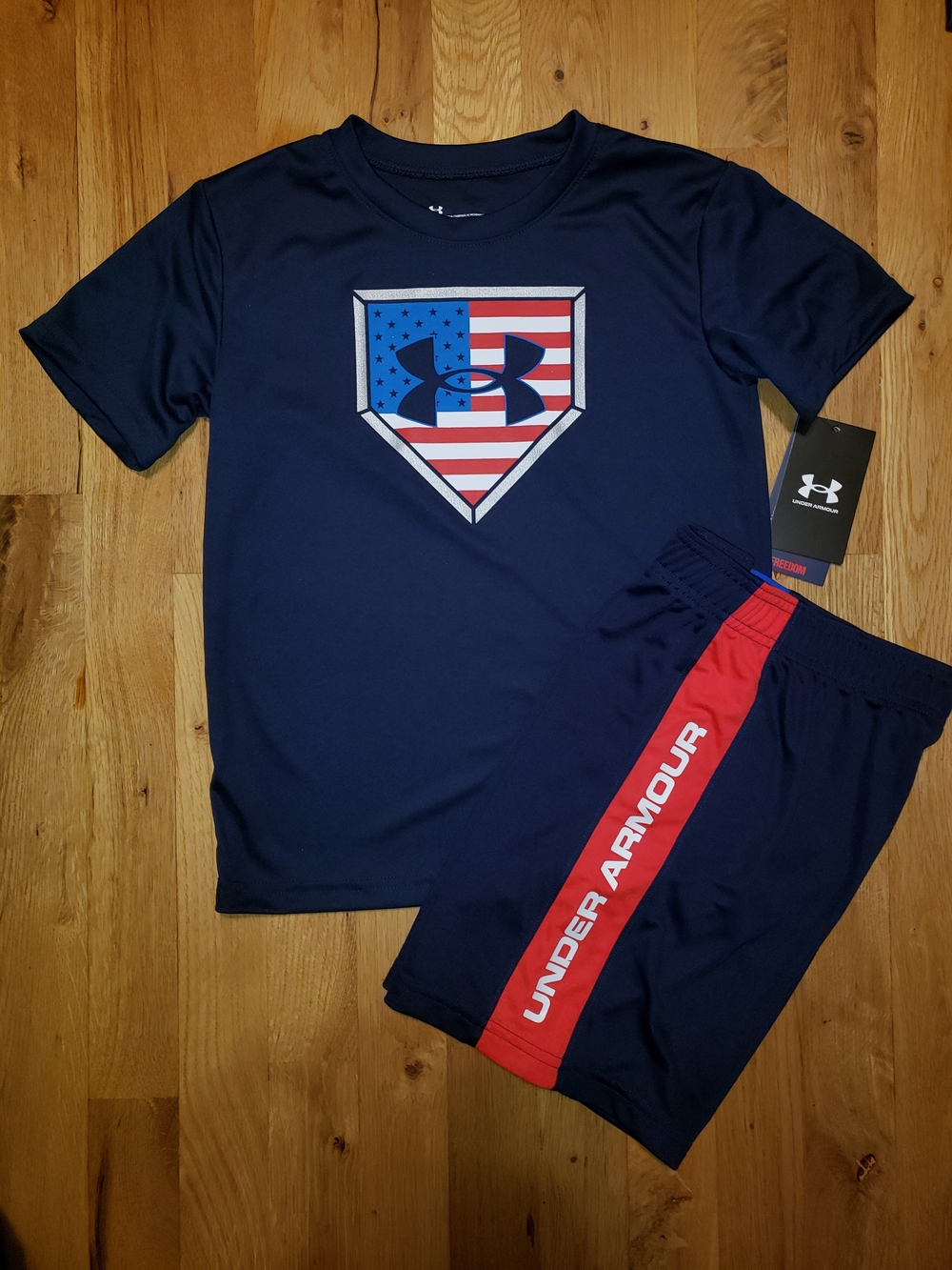 Under Armour Freedom USA Flag Short Set Size 7 Navy Red